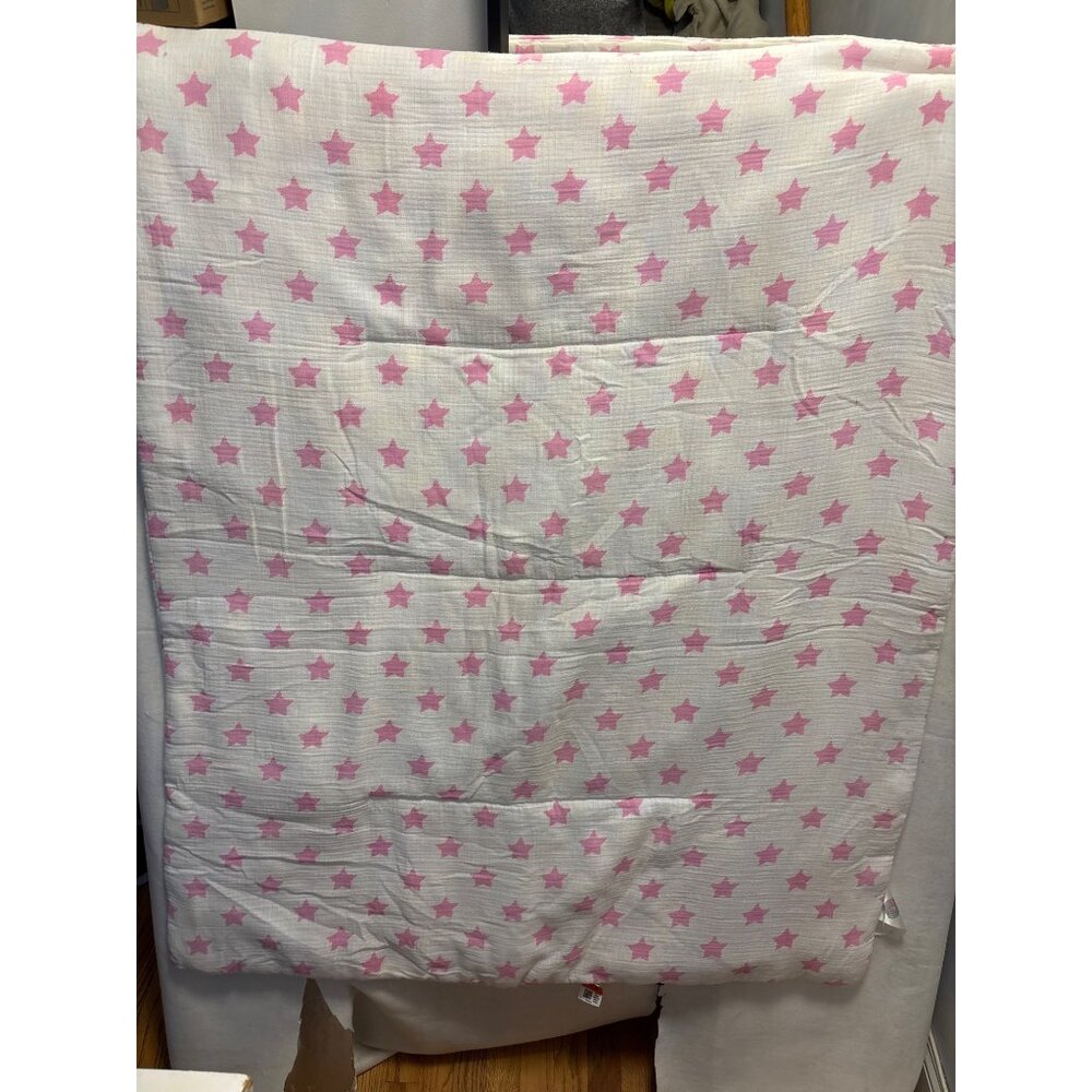 Bacati Toddler Quilt Pink Star Pattern 100% Cotton Shell 40x48 Inches Machine Wa